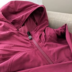 Lululemon Reversible Zip up - NWOT size 4